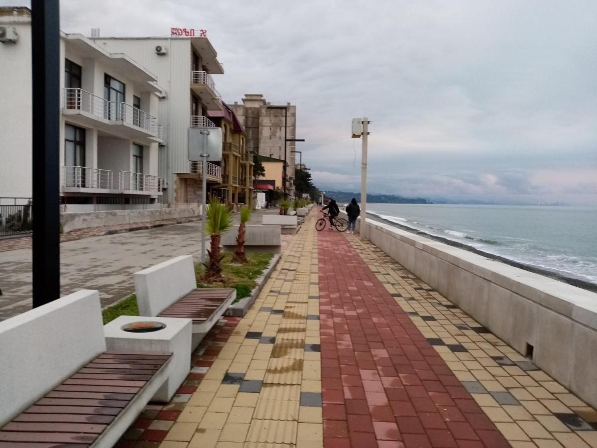 Guest House Agmashenebeli 229 Kobuleti Ngoại thất bức ảnh